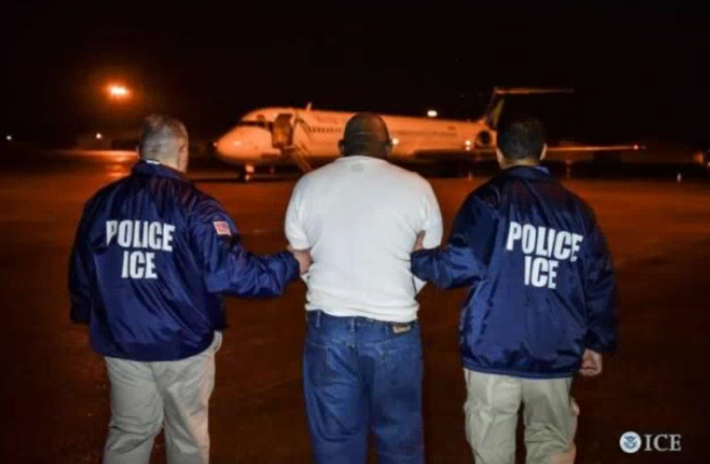 Rwanda : Kigali accueille les premiers migrants expulsés des États-Unis dans le cadre d’un accord controversé.