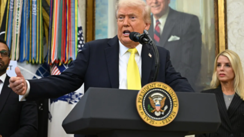 États-Unis : Tensions croissantes entre Caracas et Washington après les révélations de Donald Trump sur des actions clandestines.