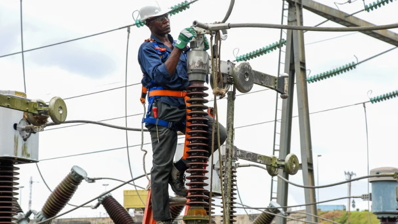 Cameroun : L’électrification, une priorité nationale soutenue par des investissements massifs.