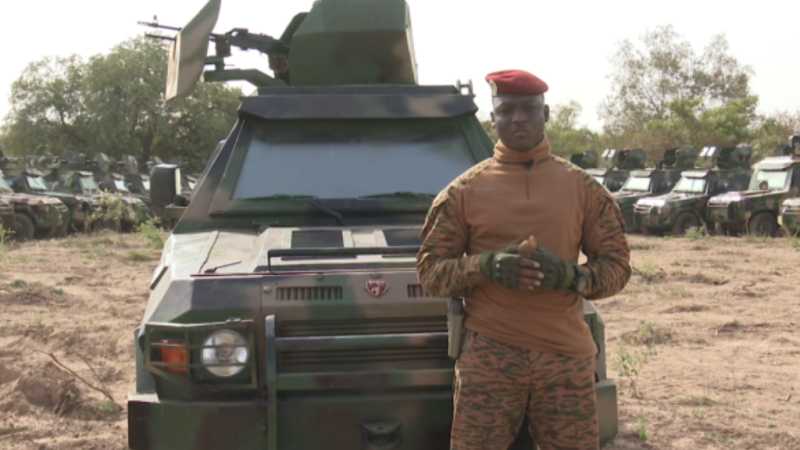 Burkina Faso : Discours galvanisant du capitaine Ibrahim Traoré, un souffle nouveau pour la reconquête et la souveraineté.