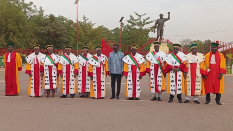 Burkina Faso : Hommage mensuel à Sankara, Ouagadougou ravive la flamme révolutionnaire.