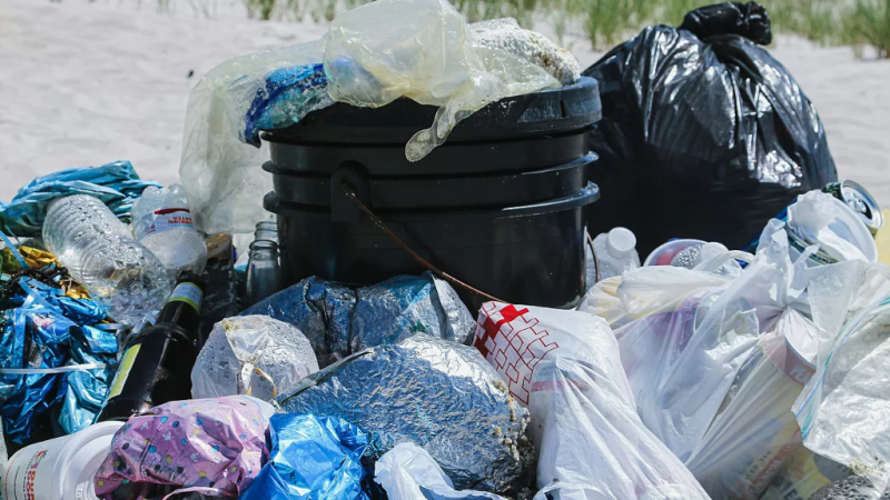 Burkina Faso : Renforcement des contrôles contre la production et la distribution illégales de plastique