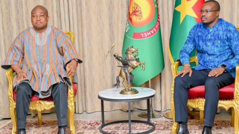 Burkina Faso – Ghana / Coopération : Des routes, des permis et une sécurité partagée pour un avenir commun.