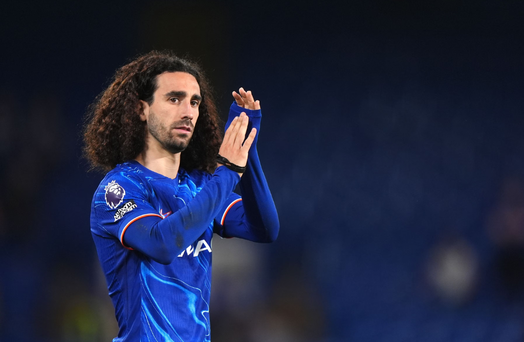 Chelsea : Cucurella clashe la direction recrutement et instabilité au cœur du malaise