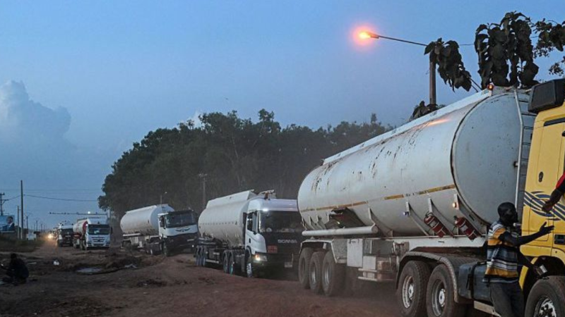 Mali : Un stock de carburant pour 45 jours face à la flambée mondiale et aux tentatives de blocage des terroristes.