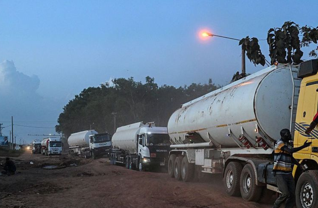 Mali : Un stock de carburant pour 45 jours face à la flambée mondiale et aux tentatives de blocage des terroristes.